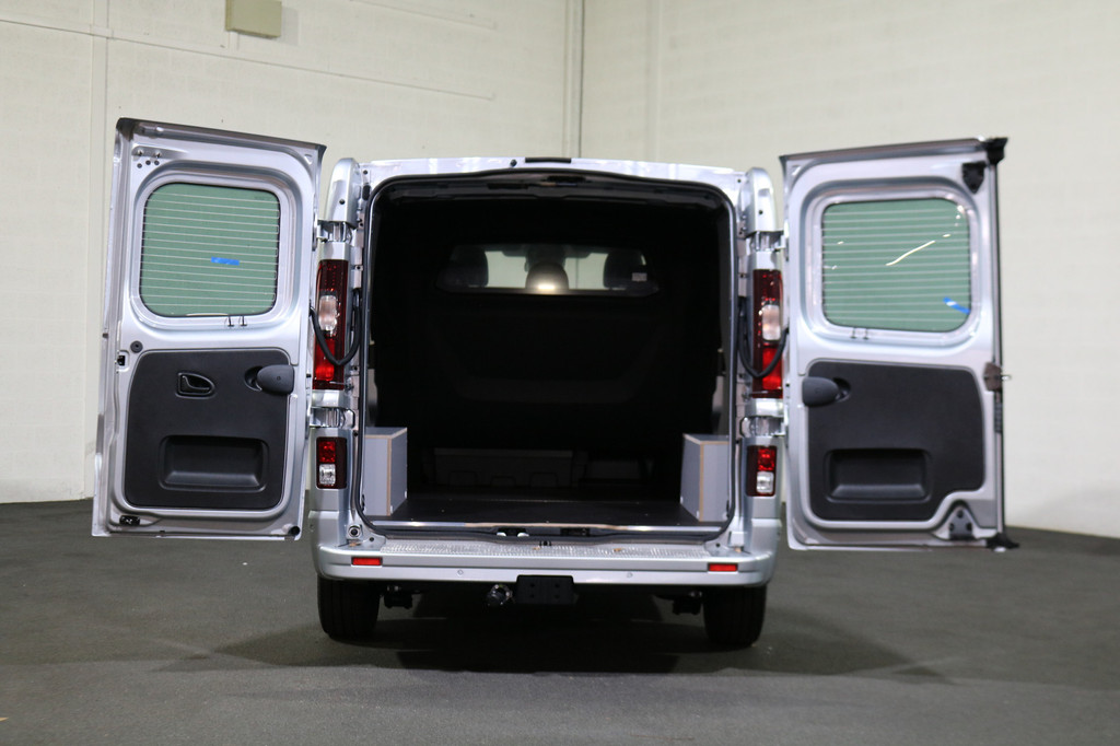 Renault Trafic 2.0 dCi 170pk DC Automaat Airco Navigatie Camera Trekhaak Facelift 12