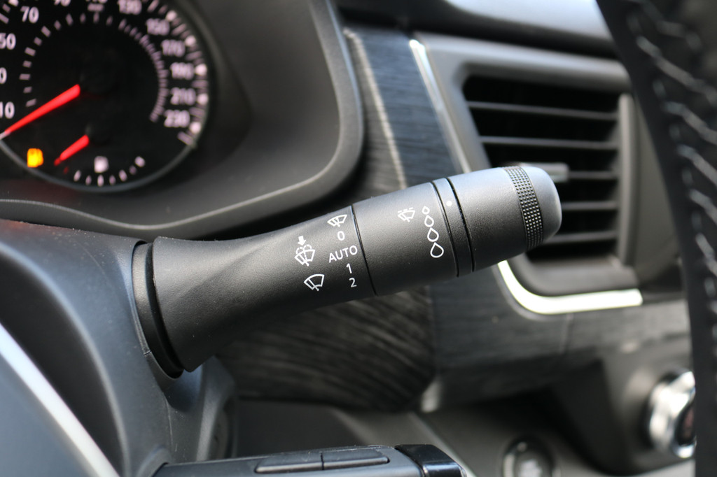 Renault Trafic 2.0 dCi 170pk L2 H1 DC Airco Navigatie Camera 2x Schuifdeur Luxe 18