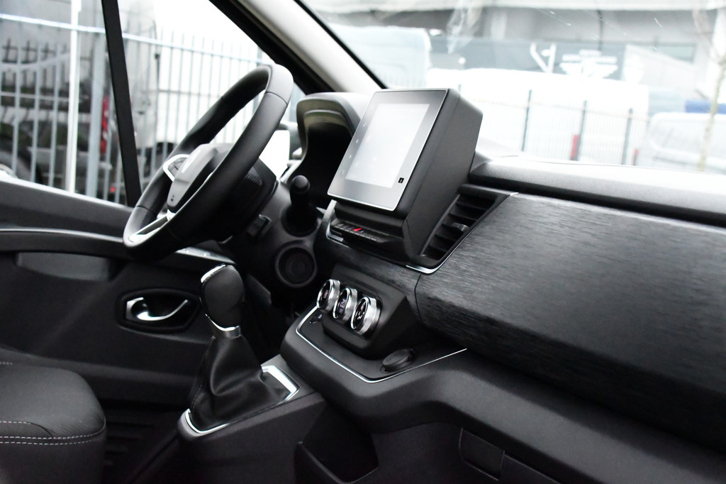 Renault Trafic 2.0 dCi EDC 170 L2H1 Extra DC PB Edition Cruise, Camera, Carplay, Stoelverwarming, 2 x Schuifdeur, Automaat, Sensoren, Trekhaak, Clima, BOM VOL! 12