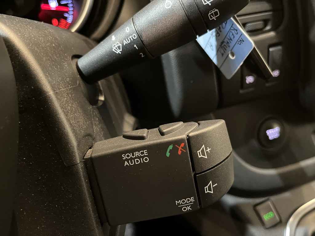 Renault Trafic 2.0 dCi L1H1 170 PK Automaat Servicebus / Sortimo Inrichting / Euro 6 / Airco / Cruise Control / Camera / Trekhaak / 3-Zits / 18