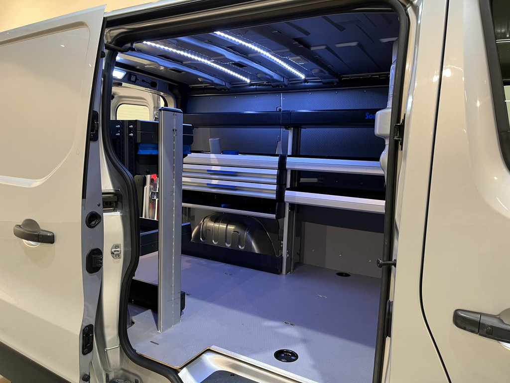 Renault Trafic 2.0 dCi L1H1 170 PK Automaat Servicebus / Sortimo Inrichting / Euro 6 / Airco / Cruise Control / Camera / Trekhaak / 3-Zits / 21