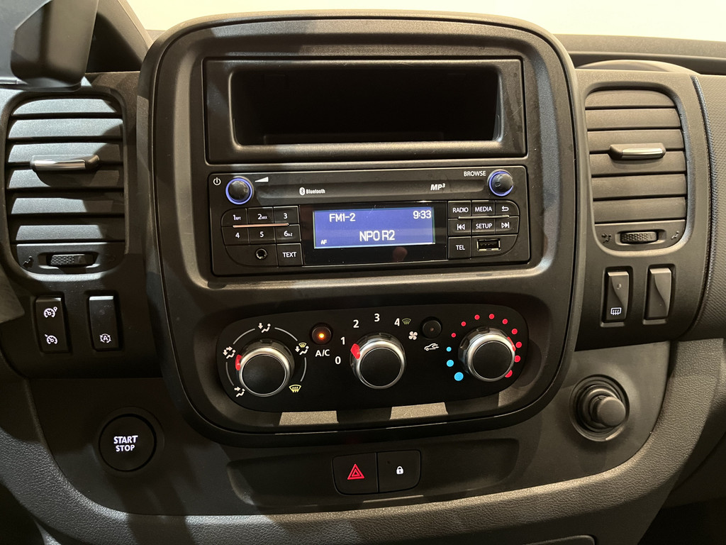 Renault Trafic 2.0 dCi L1H1 170 PK Automaat Servicebus / Sortimo Inrichting / Euro 6 / Airco / Cruise Control / Camera / Trekhaak / 3-Zits / 9