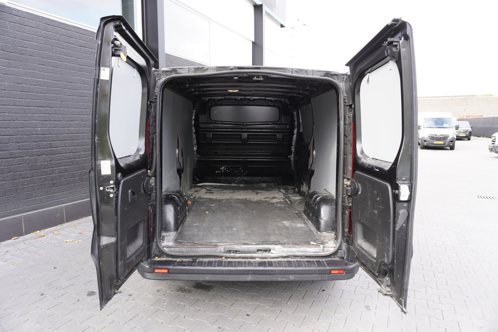 Renault Trafic 2.0 dCi L2 EURO 6 - Airco - Cruise - Carplay - â¬15.950,- Excl. 7