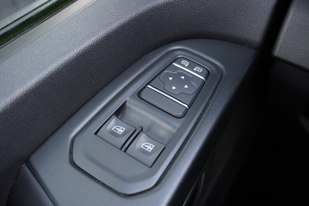 Renault Trafic 2.0 dCi L2 EURO 6 - Airco - Cruise - Trekhaak - â¬21.900,- Excl. 19