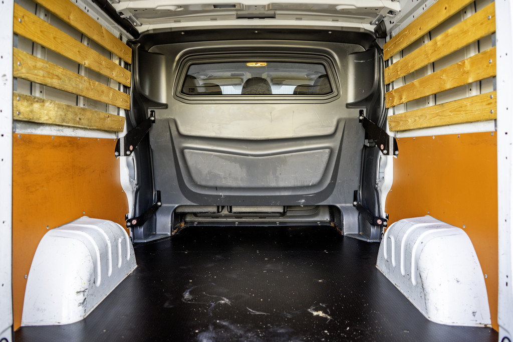 Renault Trafic **2.0 dCi L2H1 | 120 PK | Euro 6 | 5-Persoons | Cruise | Airco | DC** 10