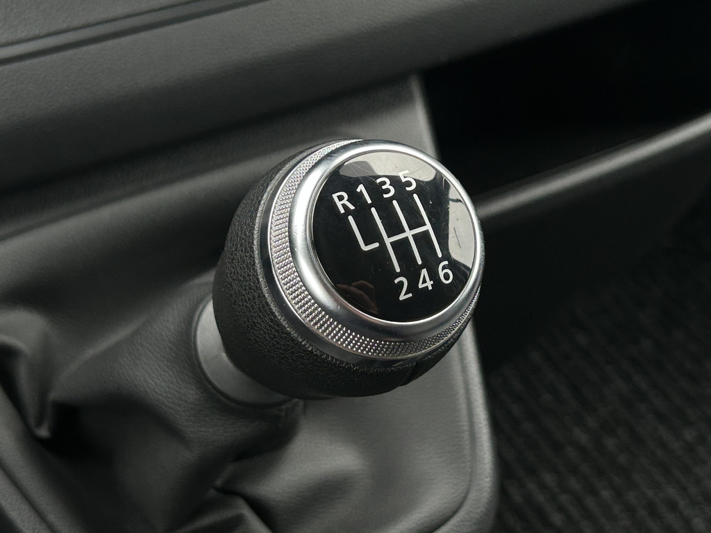 Renault Trafic 2.0 dCi / L2H1 / 24.451 KM !! / 1e EIG. / TREKHAAK / AIRCO / CRUISE / BLUETOOTH / 3-ZITS 19