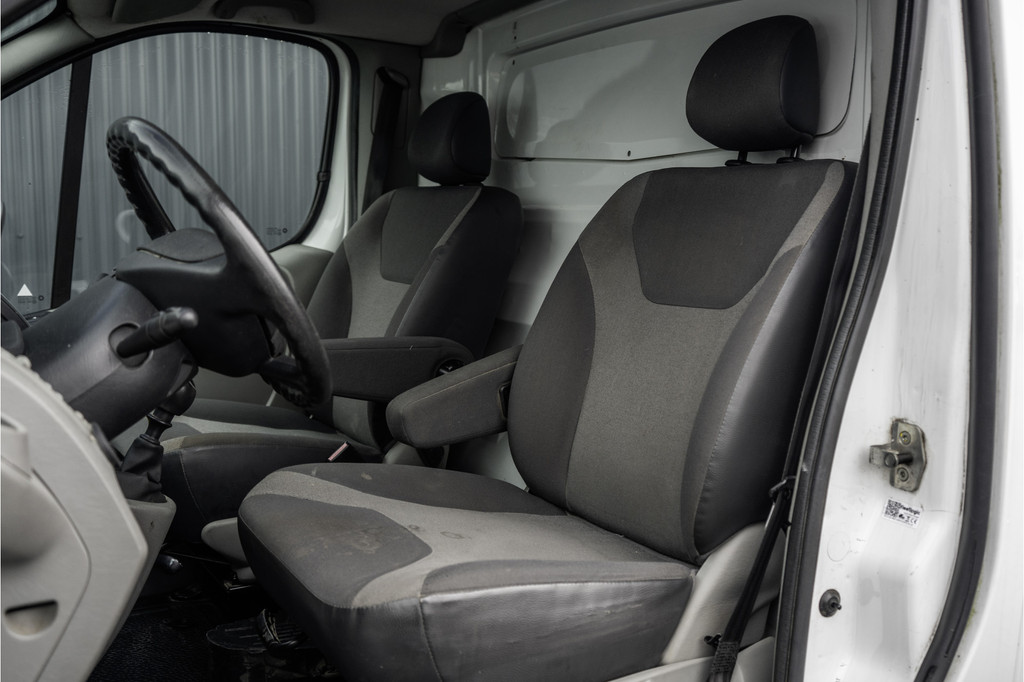 Renault Trafic 2.0 dCi | L2H1 | Cruise | Airco | Navigatie 12