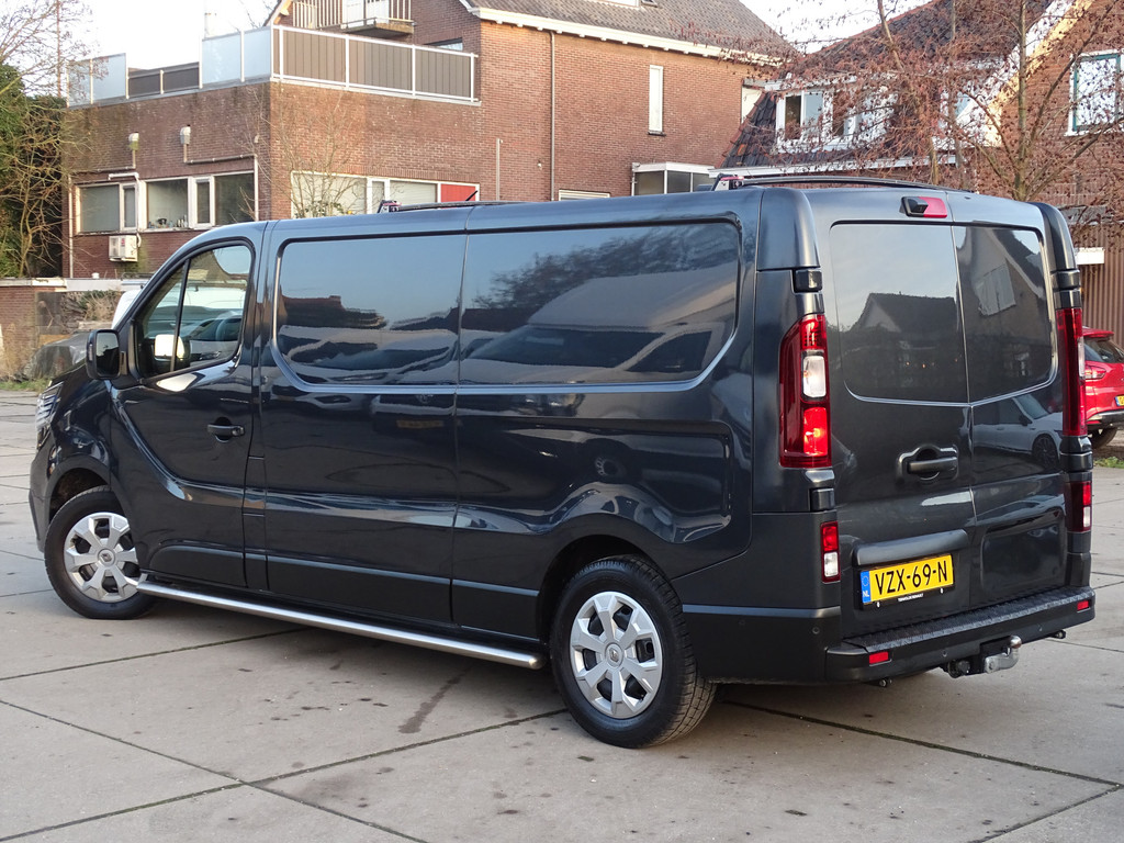 Renault Trafic 2.0 dCi L2H1 Euro 6 BPM Vrij 11
