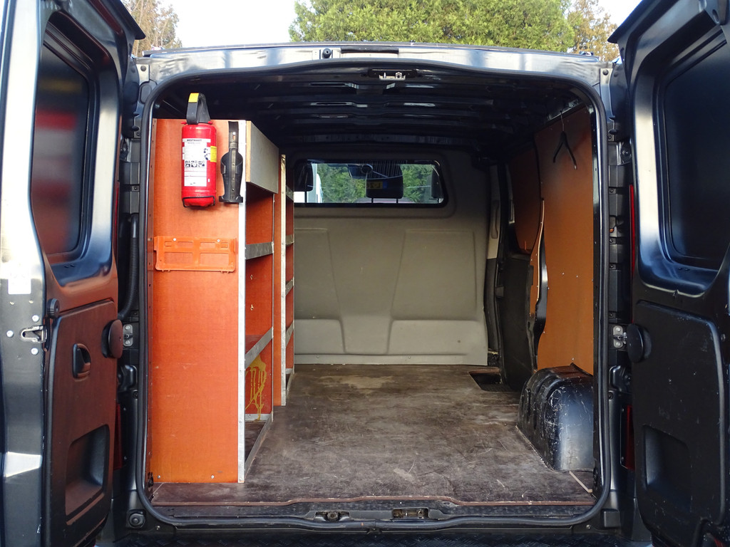 Renault Trafic 2.0 dCi L2H1 Euro 6 BPM Vrij 8