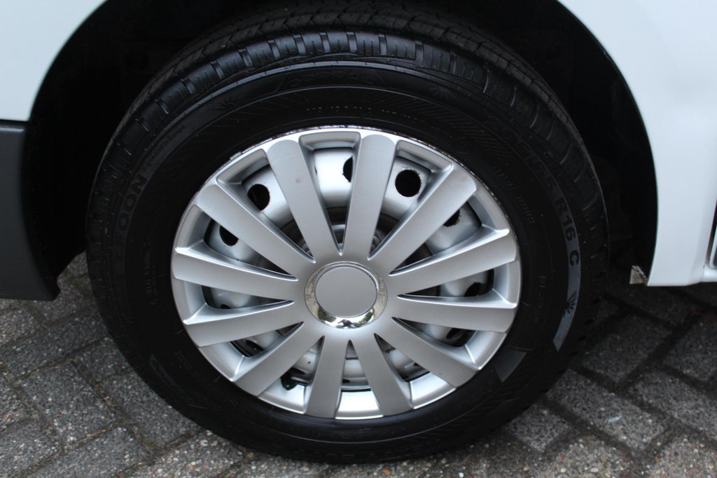 Renault Trafic 2.0 dCi T29 L1H1 114PK | Navigatie | Airco | Elektrische ramen 11