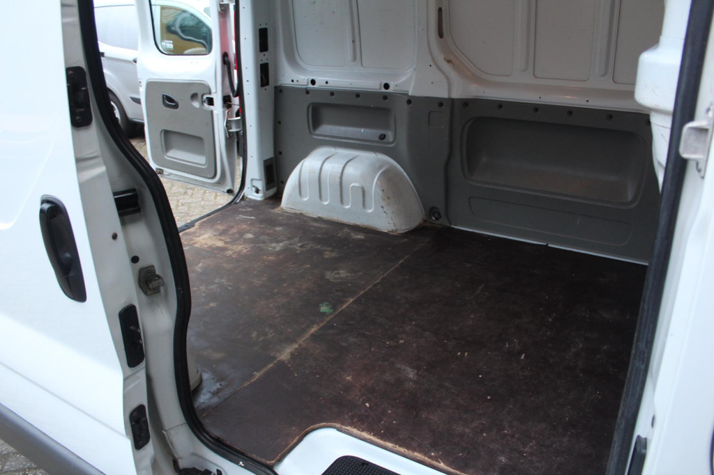 Renault Trafic 2.0 dCi T29 L1H1 114PK | Navigatie | Airco | Elektrische ramen 12