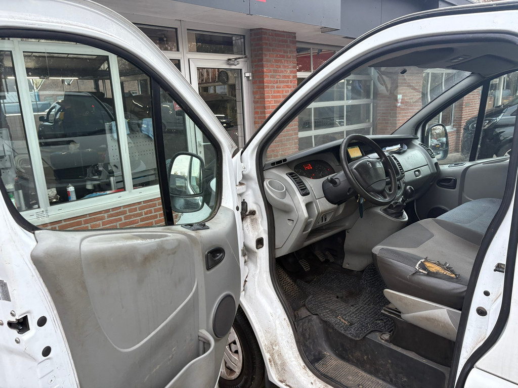 Renault Trafic 2.0 dCi T29 L1H2|NAP|airco|navi|trekhaak|drie zitplaatsen|elektrisch pakket/APK 24-07-2026 15