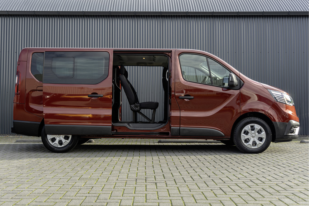 Renault Trafic Blue dCi 150PK | L2H1 | 9-Zits | EX BTW/BPM | LED | Canera | Navi | Zijschuifdeur R+L | Cruise | Airco | PDC | Euro 6 7