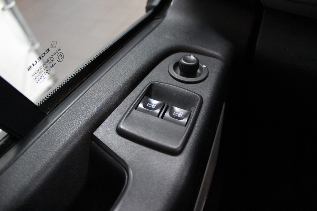 Renault Trafic Dubbel cabine 1.6 dCi 95pk L2H1 T29 Comfort 14