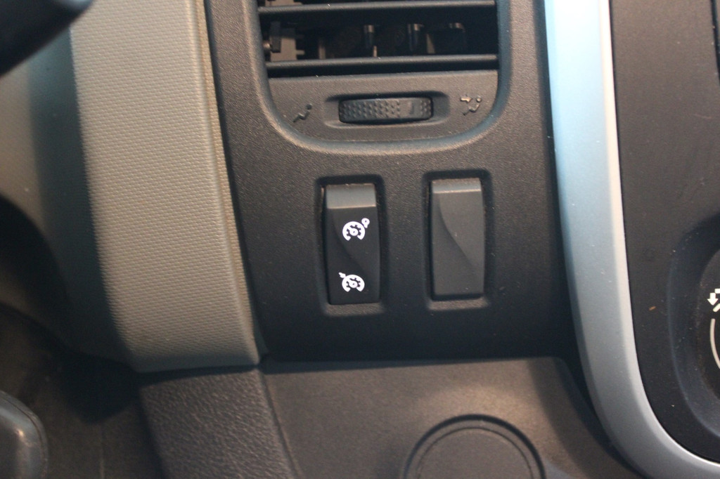 Renault Trafic Dubbel cabine 1.6 dCi 95pk L2H1 T29 Comfort 17