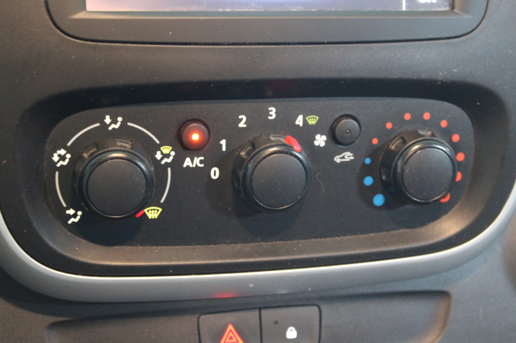 Renault Trafic Dubbel cabine 1.6 dCi 95pk L2H1 T29 Comfort 18