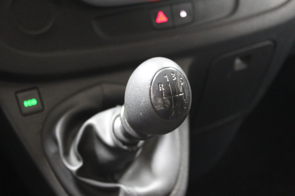 Renault Trafic Dubbel cabine 1.6 dCi 95pk L2H1 T29 Comfort 19