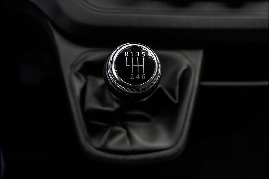 Renault Trafic dCi 110 T30 L2H1 | Navigatie | 3-Zits | Cruise | PDC | Airco | Euro 6 21