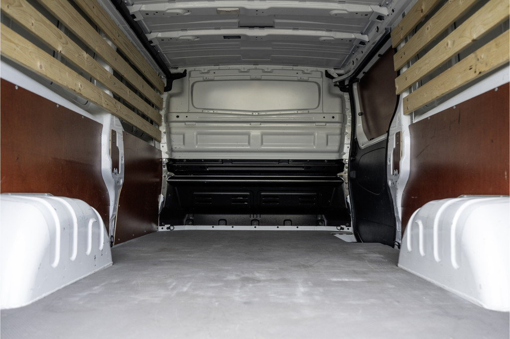 Renault Trafic dCi 110 T30 L2H1 | Navigatie | 3-Zits | Cruise | PDC | Airco | Euro 6 9