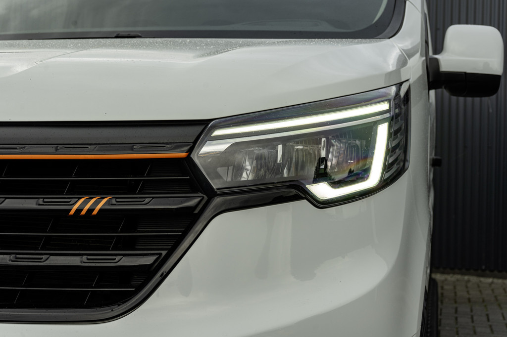 Renault Trafic dCi | L2H1 | Dynamic | Launch Edition 007 | Navi | LED | Imperiaal | Cruise | PDC | Airco | Euro 6 11