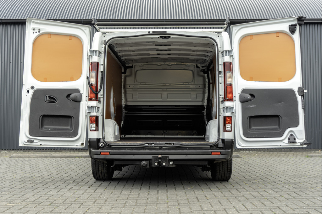 Renault Trafic dCi | L2H1 | Dynamic | Launch Edition 007 | Navi | LED | Imperiaal | Cruise | PDC | Airco | Euro 6 9