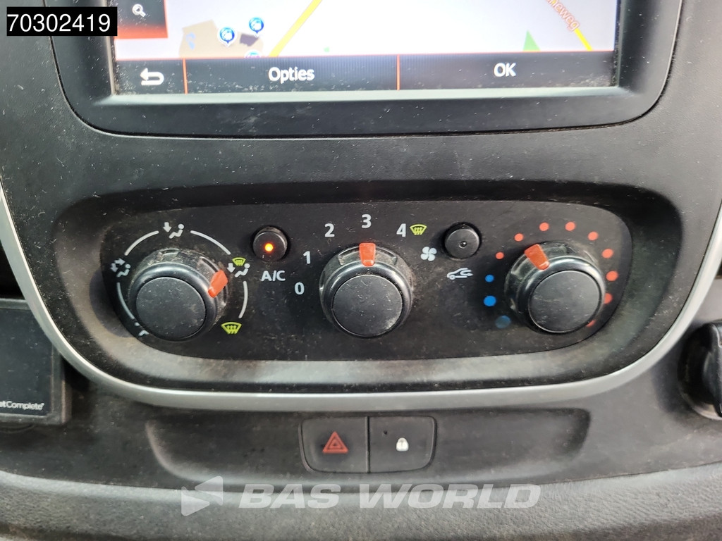 Renault Trafic 125PK L2H1 Trekhaak Navi Airco Cruise Camera Parkeersensoren Werkplaatsinrichting APK 06-2026 Euro6 L2 Airco Trekhaak Cruise control 14