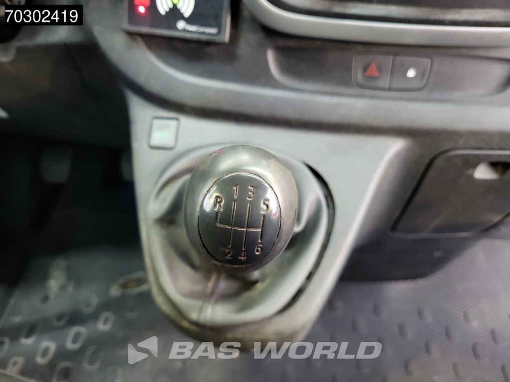Renault Trafic 125PK L2H1 Trekhaak Navi Airco Cruise Camera Parkeersensoren Werkplaatsinrichting APK 06-2026 Euro6 L2 Airco Trekhaak Cruise control 15