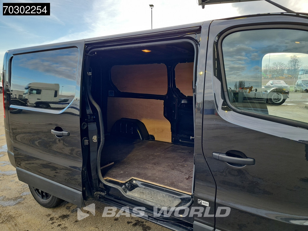 Renault Trafic 130pk Black Edition L2H1 Trekhaak LED Airco Cruise Navi Camera Parkeersensoren APK 06-2026 Euro6 L2 Airco Trekhaak Cruise control 8