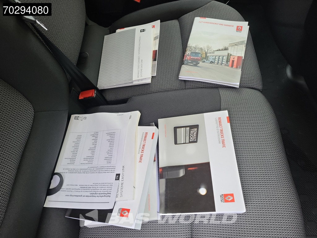 Renault Trafic 150pk L1H1 Airco Cruise CarPlay Parkeersensoren L1 6m3 Airco Cruise control 18