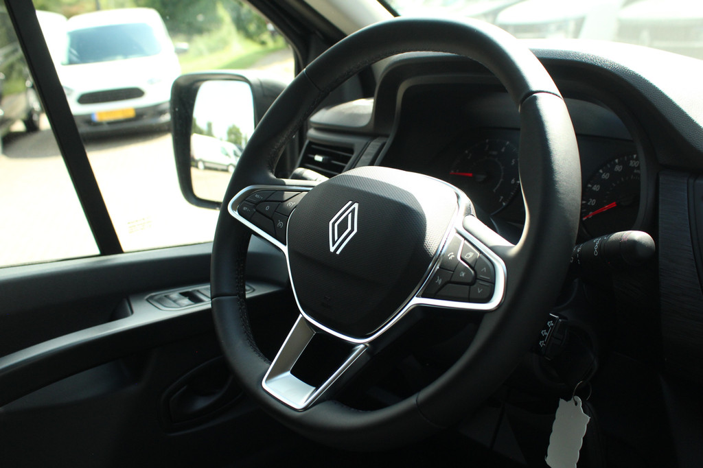 Renault Trafic 2.0 Blue dC1 150pk T30 L2H1 Advance | Carplay/Android | Camera | Lease 555,- p/m 19