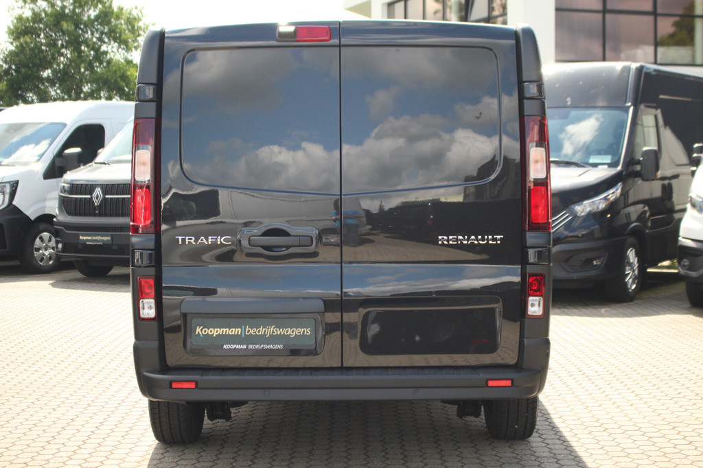 Renault Trafic 2.0 Blue dC1 150pk T30 L2H1 Advance | Carplay/Android | Camera | Lease 555,- p/m 7