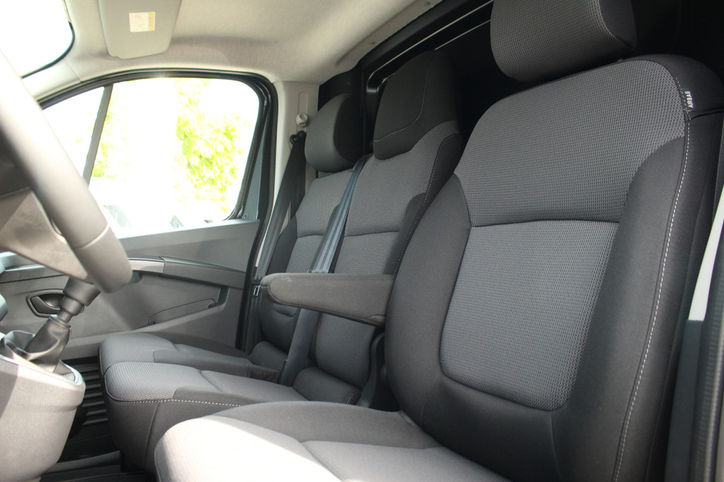 Renault Trafic 2.0 Blue dCi 130pk T30 L2H1 Advance | Carplay/Android | Climate | PDC | Lease 537,- p/m 13