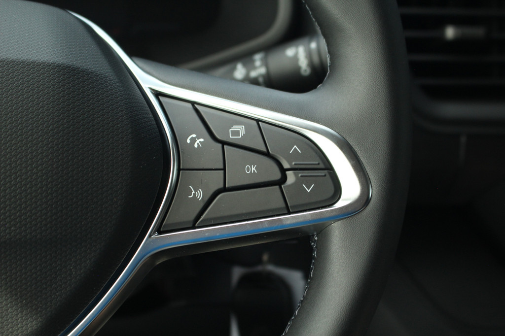 Renault Trafic 2.0 Blue dCi 130pk T30 L2H1 Advance | Carplay/Android | Climate | PDC | Lease 537,- p/m 19