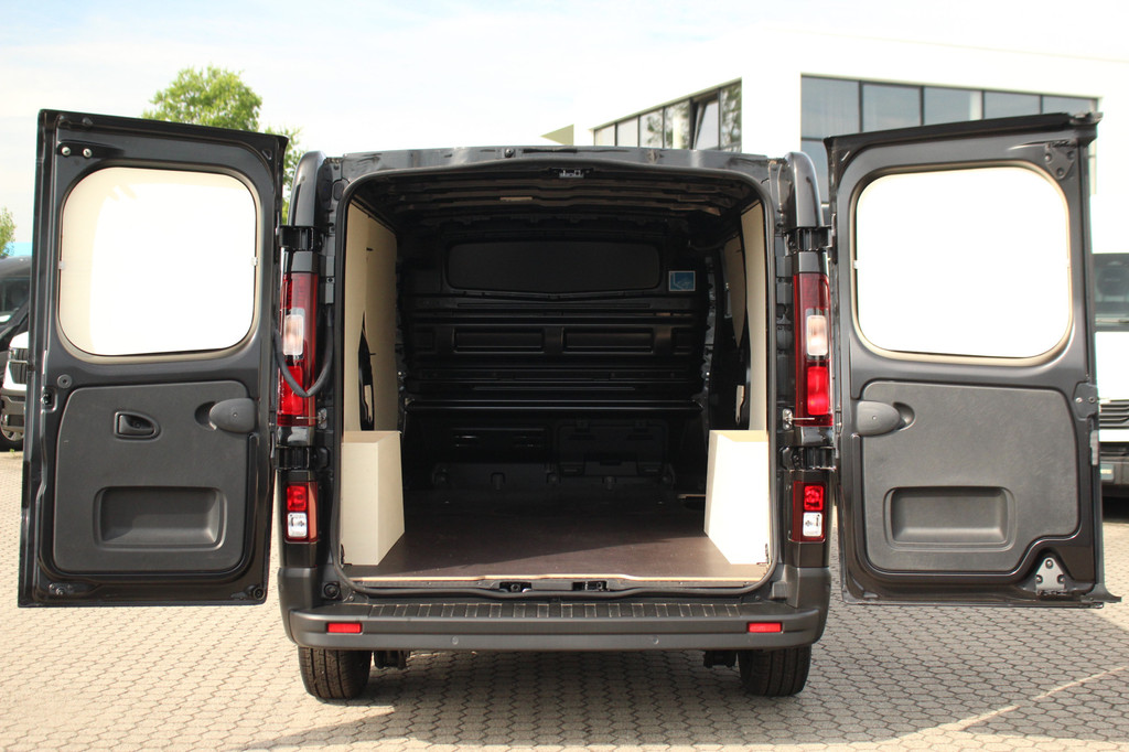 Renault Trafic 2.0 Blue dCi 130pk T30 L2H1 Advance | Carplay/Android | Climate | PDC | Lease 537,- p/m 8