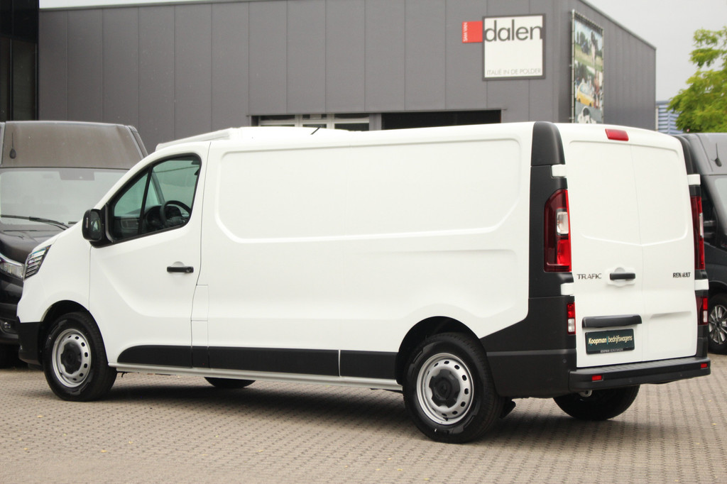 Renault Trafic 2.0 Blue dCi 150pk T30 L2H1 | Cruise | Carplay/Android | PDC | Lease 501,- p/m 10