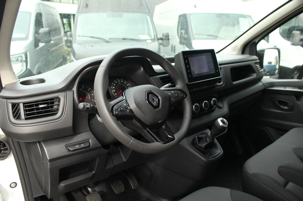 Renault Trafic 2.0 Blue dCi 150pk T30 L2H1 | Cruise | Carplay/Android | PDC | Lease 501,- p/m 12