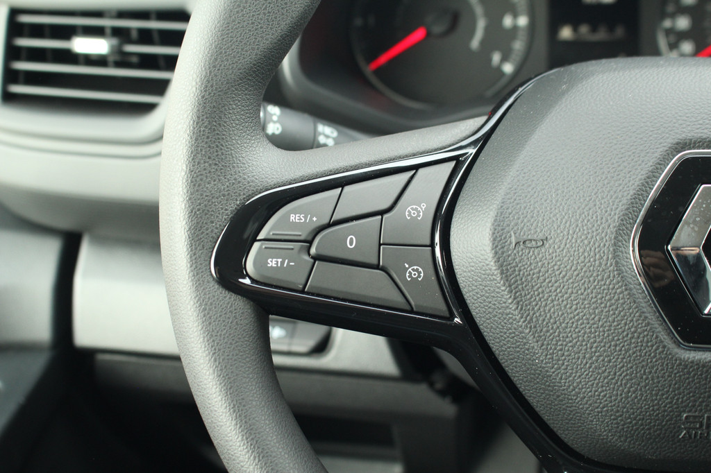 Renault Trafic 2.0 Blue dCi 150pk T30 L2H1 | Cruise | Carplay/Android | PDC | Lease 501,- p/m 18