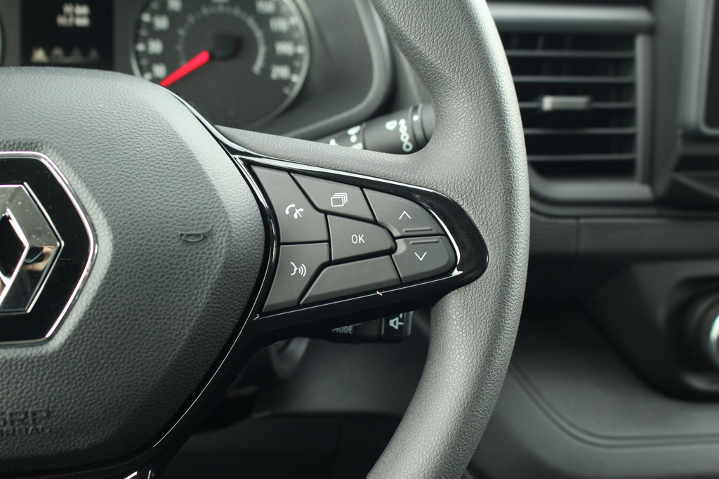 Renault Trafic 2.0 Blue dCi 150pk T30 L2H1 | Cruise | Carplay/Android | PDC | Lease 501,- p/m 19