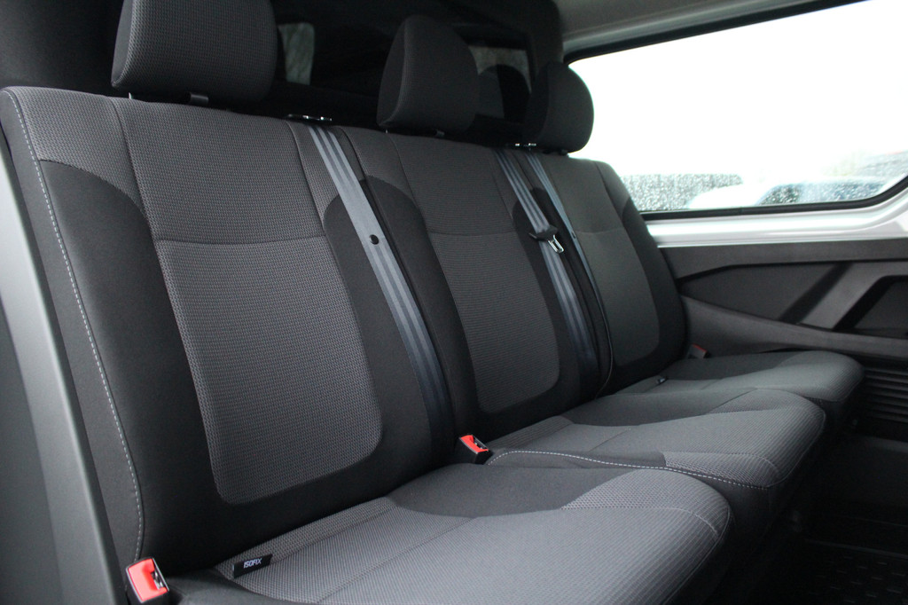 Renault Trafic 2.0dCi 130pk T30 L2H1 DC | 6-Zits | Carplay/Android | Camera | Lease 555,- p/m 14