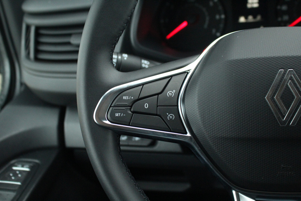 Renault Trafic 2.0dCi 130pk T30 L2H1 DC | 6-Zits | Carplay/Android | Camera | Lease 555,- p/m 20