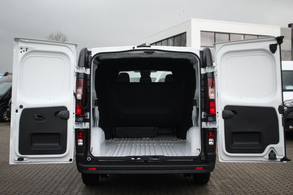 Renault Trafic 2.0dCi 130pk T30 L2H1 DC | 6-Zits | Carplay/Android | Camera | Lease 555,- p/m 8