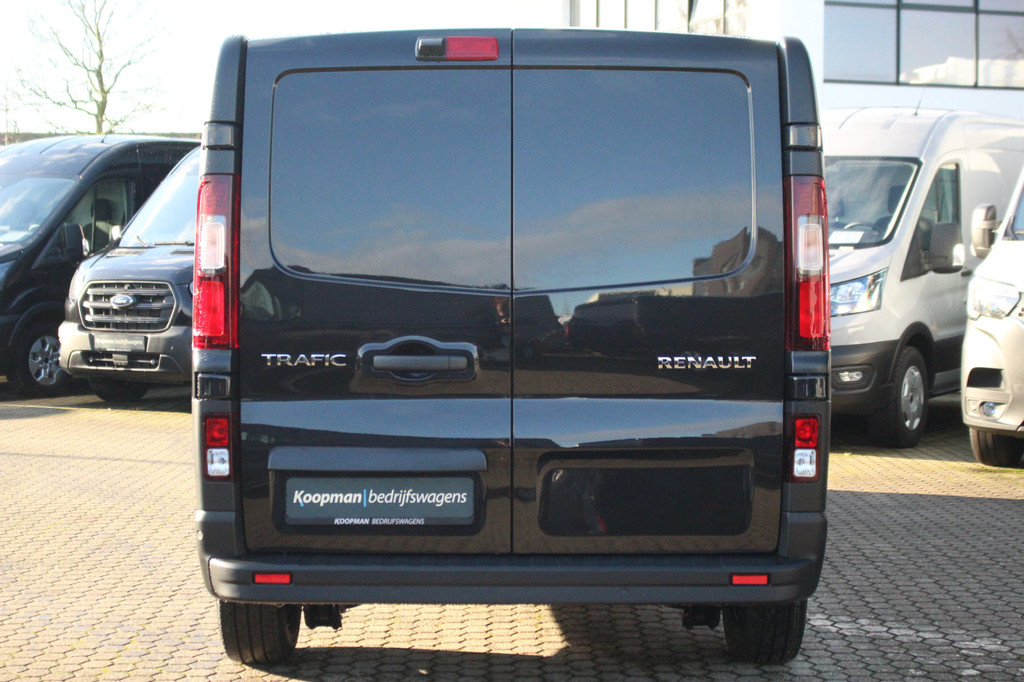 Renault Trafic 2.0dCi 150pk T30 L2H1 DC | 6-Zits | Carplay/Android | Camera | Lease 573,- p/m 7