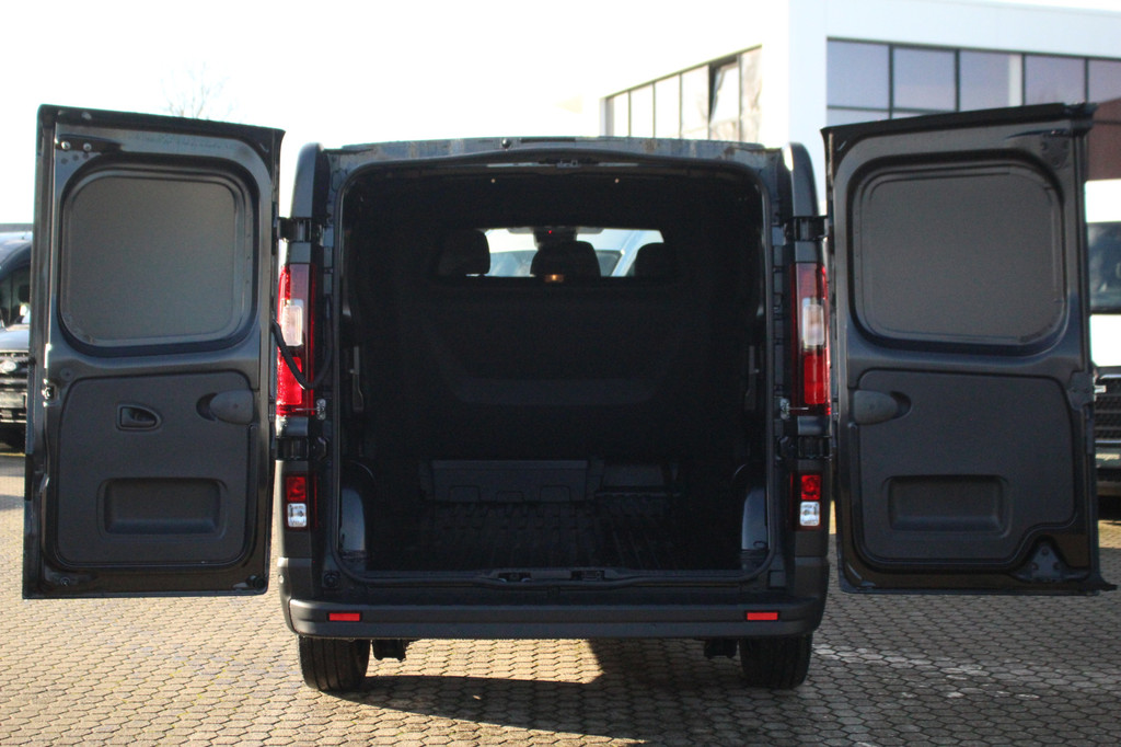 Renault Trafic 2.0dCi 150pk T30 L2H1 DC | 6-Zits | Carplay/Android | Camera | Lease 573,- p/m 8