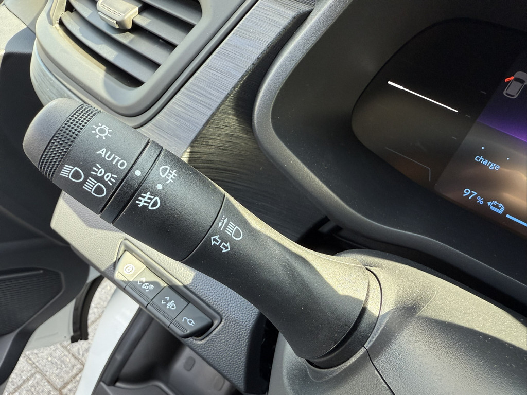 Renault Trafic E-Tech T29 L1H1 Advance 52 kWh 9