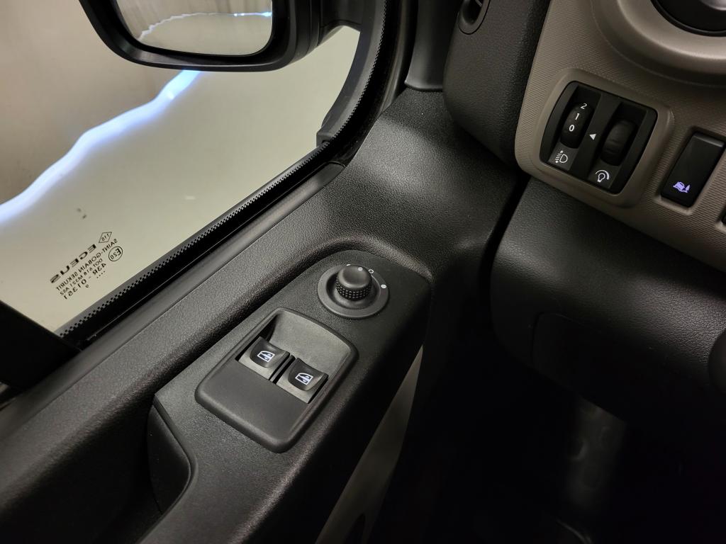 Renault Trafic Passenger 1.6dCi 8-Personenbus - Excl. BTW / BPM vrij Euro 6! 12