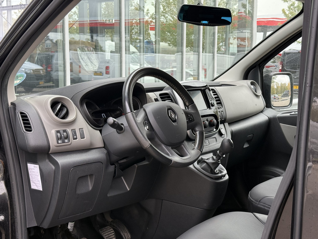 Renault Trafic Passenger 1.6 dCi Grand Expression | 9 Pers. | Navi | Trekhaak | Cruisec. 10