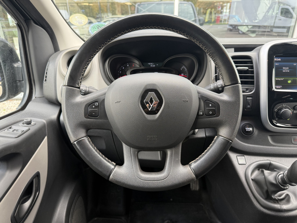 Renault Trafic Passenger 1.6 dCi Grand Expression | 9 Pers. | Navi | Trekhaak | Cruisec. 16