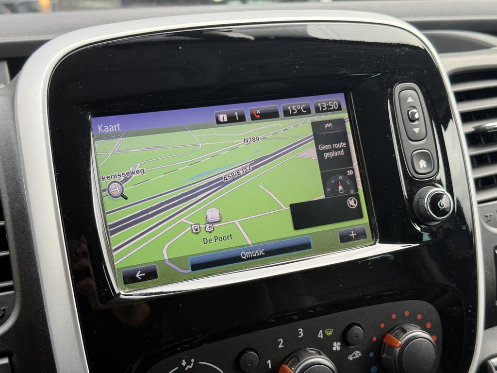 Renault Trafic Passenger 1.6 dCi Grand Expression | 9 Pers. | Navi | Trekhaak | Cruisec. 21