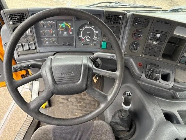 Scania P114-340 6x2 WITH MULTILIFT CONTAINERSYSTEM ONLY 80.500 KM!! ORIGINAL (10 TIRES / FULL STEEL SUSPENSION / 12 GEARS MANUAL GEARBOX / 9.000 KG. FRONT AXLE) 8