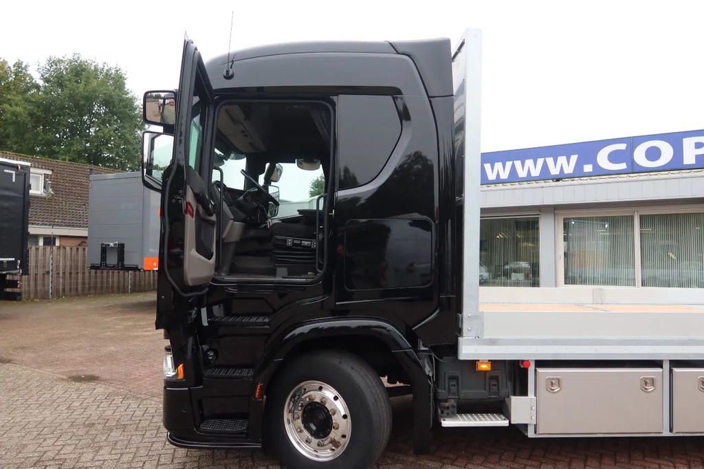 Scania R 500 6x2 Blackline Machine transporter 13
